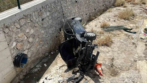 Çorum'da Otomobil Dereye Uçtu