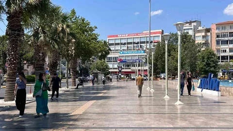 Aydın'da Sıcak Hava Etkili Oluyor