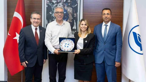 İzmir'de Üniversiteler Arasında İş Birliği