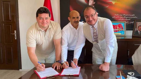 Bolvadin’de 100 milyon TL’lik süt tesisi yatırımı için imzalar atıldı