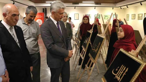 Mersin’de Hz. Peygamber’in 1500. doğum yılına özel ’Mucize’ sergisi açıldı