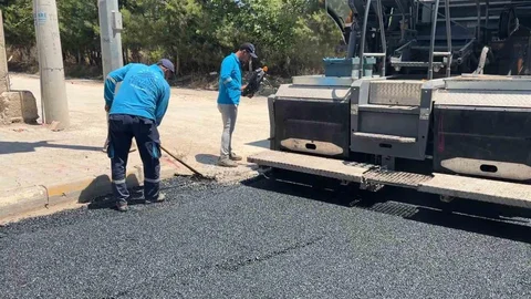 Adıyaman'da Zorlu Asfalt Çalışması