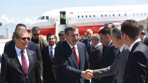 Cumhurbaşkanı Yardımcısı Lefkoşa'da Temaslarda Bulundu