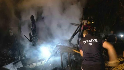 Bilecik'te Depo Yangını Korku Yarattı