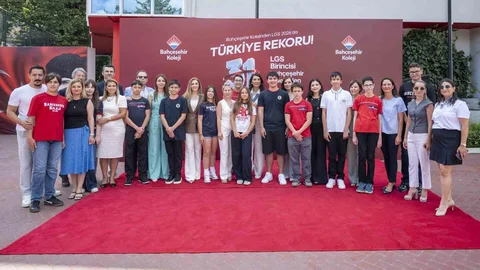 Bahçeşehir Koleji'nden LGS'de Tam Puan Başarısı