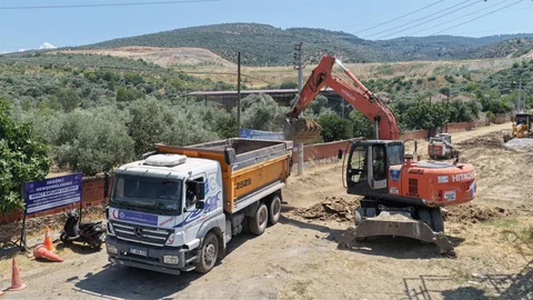 Dereköy'de Yol Yenileme Çalışmaları Başladı