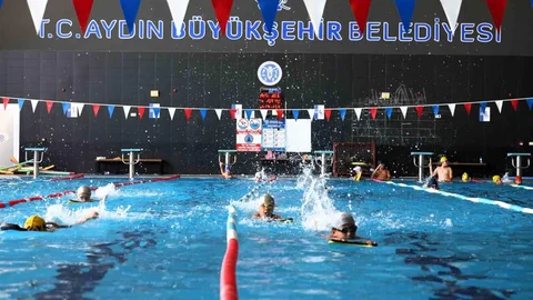 Aydın'da Yaz Dönemi Yüzme Kursları İlgi Görüyor