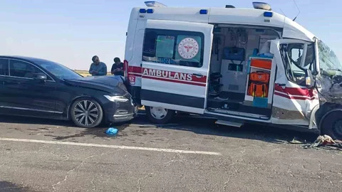 Mardin'de Üç Araçlı Kazada Yaralılar Var