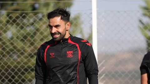 Murat Paluli, Sivasspor ile Sözleşme Yeniledi