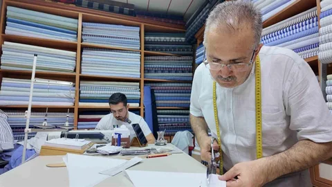 Konya'da Üç Kuşak Terzilik Geleneği