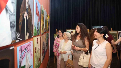 Bursa'da OSMEK Kursiyerlerinin Eserleri Sergilendi