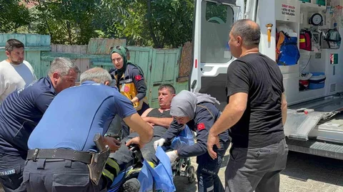 Bilecik'te İtfaiyeci Yangında Yaralandı