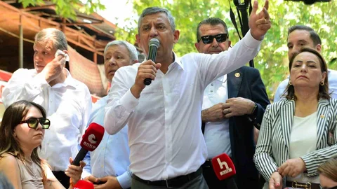 Özgür Özel: "Ya bir yol bulacağız ya bir yol açacağız"