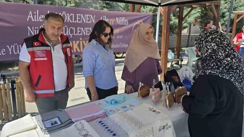 Bayburt'ta Şehit ve Gazi Ailelerinin Eserleri Sergilendi