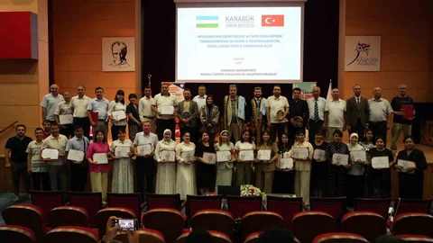 Karabük'te Özbek Akademisyenlere Yapay Zeka Sertifikaları Verildi
