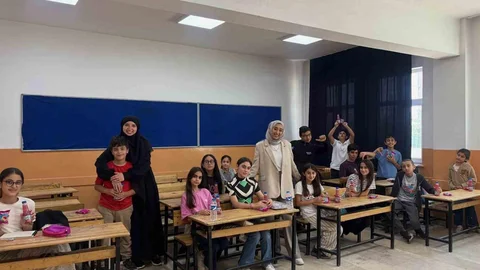 Kars'ta Yaz Okulu Etkinlikleri Devam Ediyor