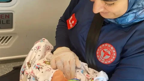 Şırnak'ta Ambulans İçinde Doğum Gerçekleşti