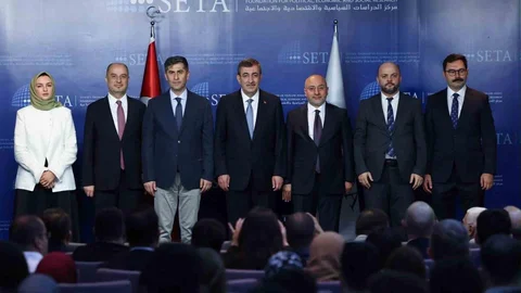 Cumhurbaşkanı Yardımcısı Yılmaz'dan Önemli Açıklamalar