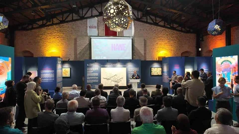 Konya'da İslam Sanatları Sergisi Açıldı