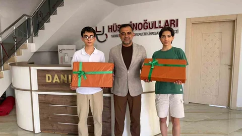 LGS Türkiye birincilerine Veysi Duyan’dan dizüstü bilgisayar