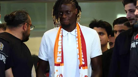 Galatasaray’ın yeni transferi Lesley Ugochukwu, İstanbul’a geldi