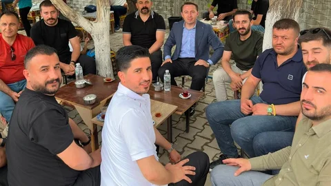 Yüksekova’da Kaymakamın Halkla Buluşması