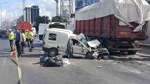 İstanbul Başakşehir'de Zincirleme Kaza