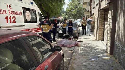 Eskişehir'de 3. Kattan Düşen Kadın Hayatını Kaybetti