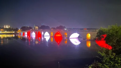Edirne'de Köprüler Bayrak Renkleriyle Aydınlatıldı