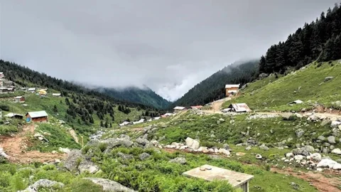 Rize Hamlakit Yaylası'nda Kaybolan Turistler Bulundu