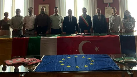 İtalya'da IMPACT HUB Projesi Temasları