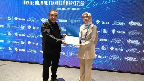 Uşak'tan Bilim ve Teknoloji Zirvesi'ne Katılım