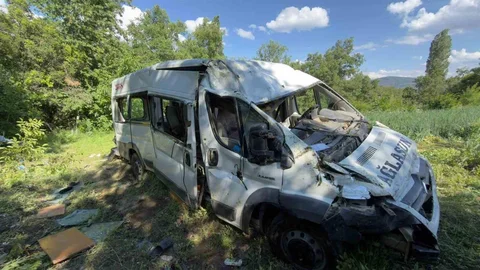 Burdur'da Minibüs Kazası Üzücü Sonuçlandı