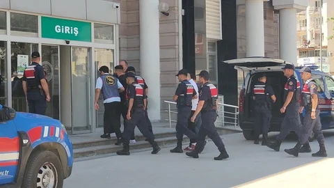 Kuşadası'nda Suçlular Yakalandı