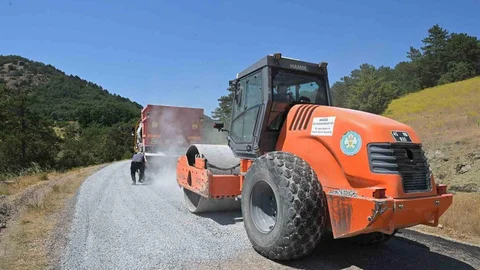 Gördes'te Asfalt Çalışmaları Başladı