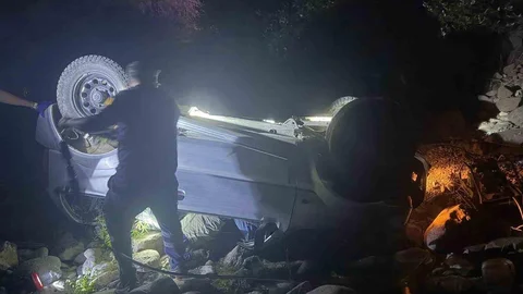 Çanakkale'de Dereye Uçan Araç Kazası