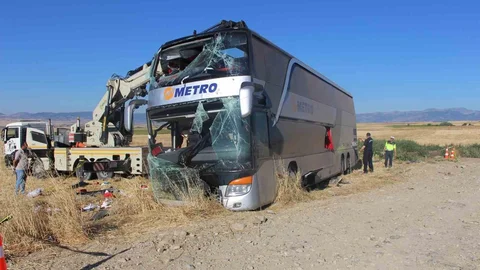 Amasya'da Çift Katlı Otobüs Kazası