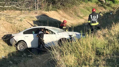 Konya'da Otomobil Şarampole Yuvarlandı