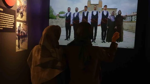 Sivas'ta Halay Simülasyonu İlgi Görüyor