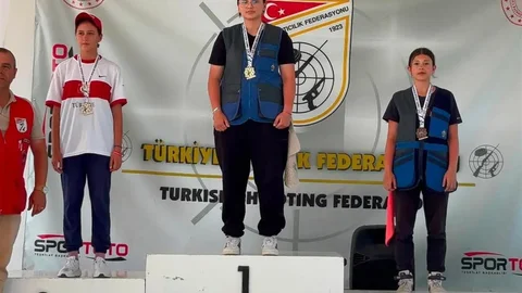 Sivaslı Atıcılardan İki Madalya Başarısı