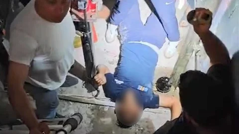 Elazığ'da Asansör Boşluğuna Düşen Genç Kurtarıldı