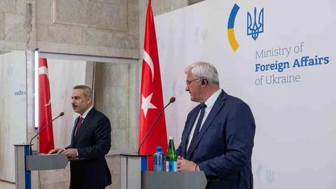 Hakan Fidan Karadeniz Mesajı Verdi