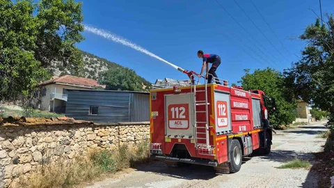 Burdur'da Bahçede Yangın Çıktı