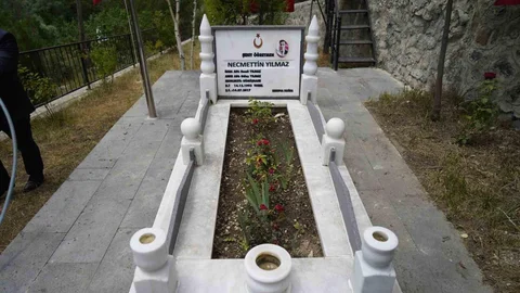 Gümüşhane'de Şehit Öğretmen Anması