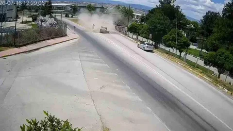 Tokat'ta Takla Atan Otomobilde Sürücü Yaralandı