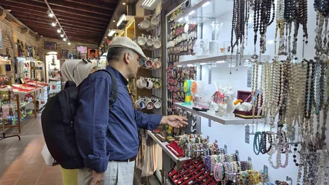 Eskişehir'deki Lüle Taşı Sergisi İlgi Görüyor