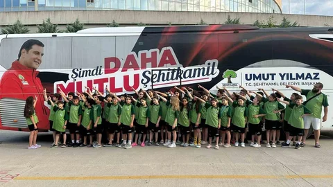 Şehitkamil Yüzücülerden Önemli Başarılar