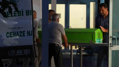 Kırıkkale'de Babasının Cesedi Tuvalette Bulundu