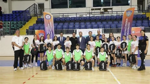 Kütahya'da Hentbol Kursu Düzenlendi