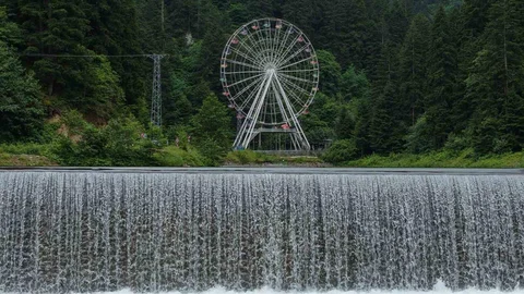 Uzungöl'de Dönme Dolap Faaliyete Geçti